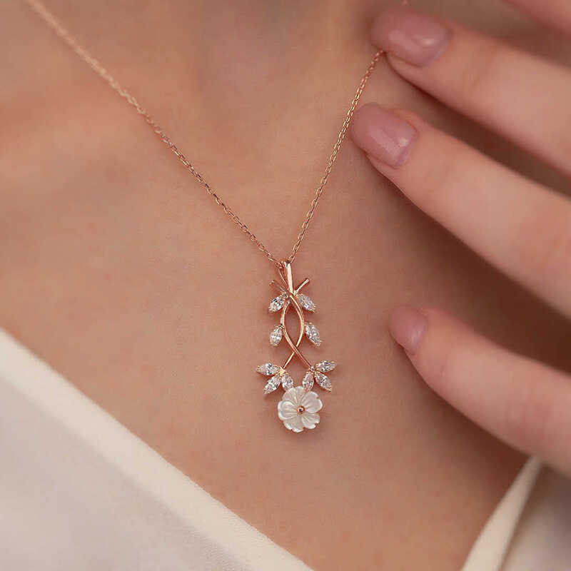 Gümüş Rose Beyaz Bahar Çiçeği Kolye - Görsel 2