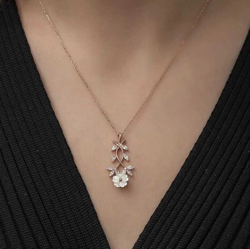 Gümüş Rose Beyaz Bahar Çiçeği Kolye - Görsel 3