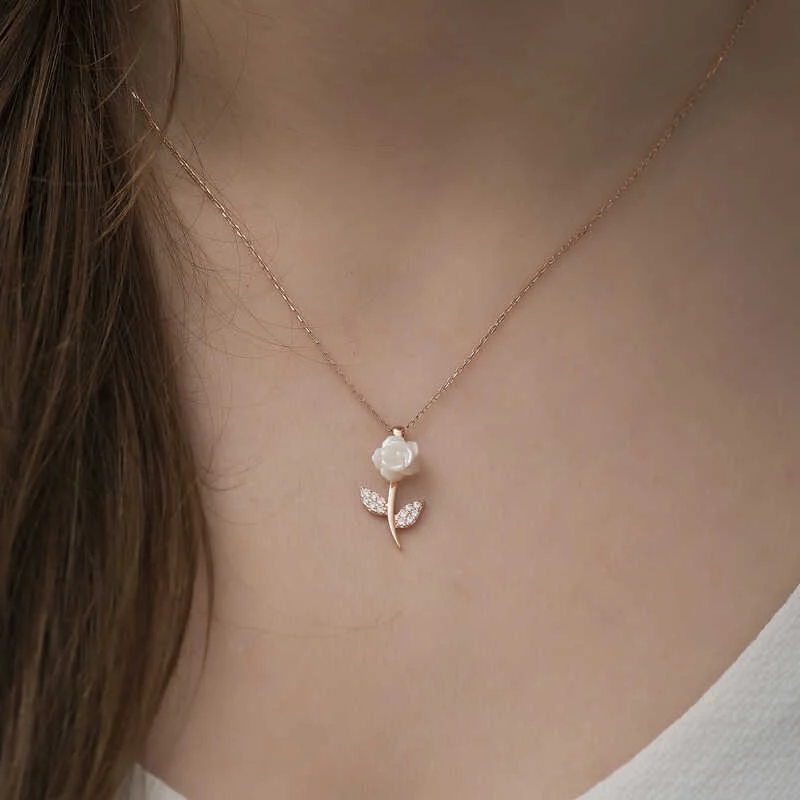 Gümüş Rose Beyaz Gül Kolye - Görsel 2