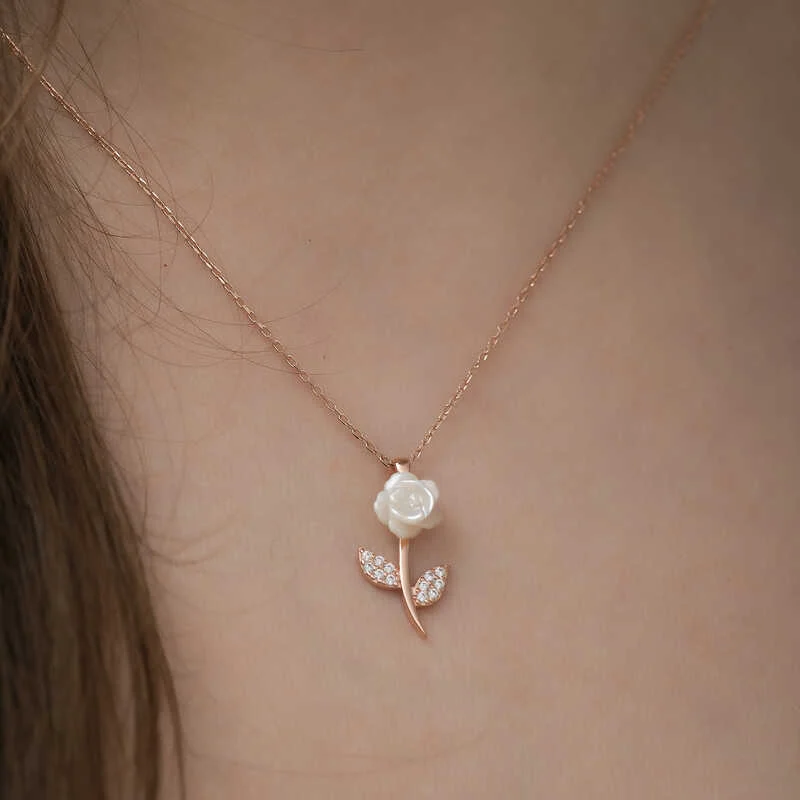 Gümüş Rose Beyaz Gül Kolye - Görsel 3