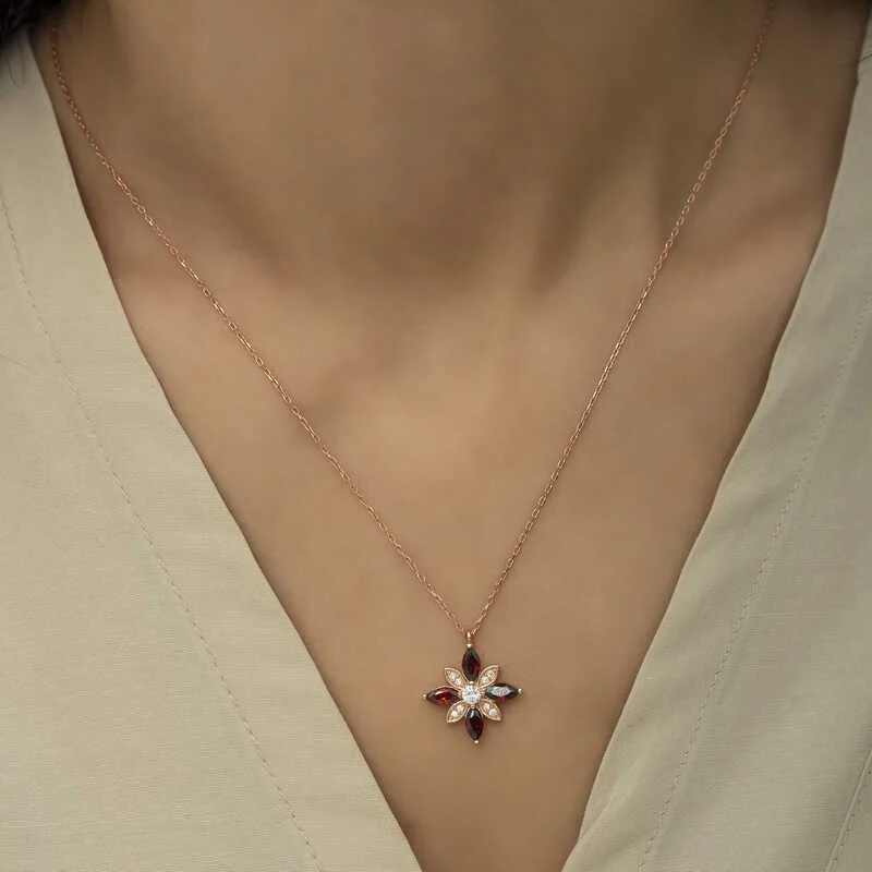 Gümüş Rose Kırmızı Taşlı Umut Çiçeği Kolye - Görsel 4
