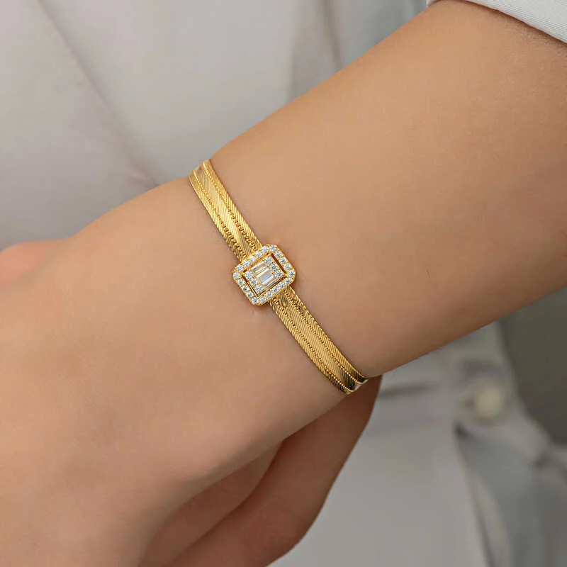 Gümüş Gold Baget Taşlı Trabzon Hasır Kadın Bileklik 5 Gümüş Gold Baget Taşlı Trabzon Hasır Kadın Bileklik