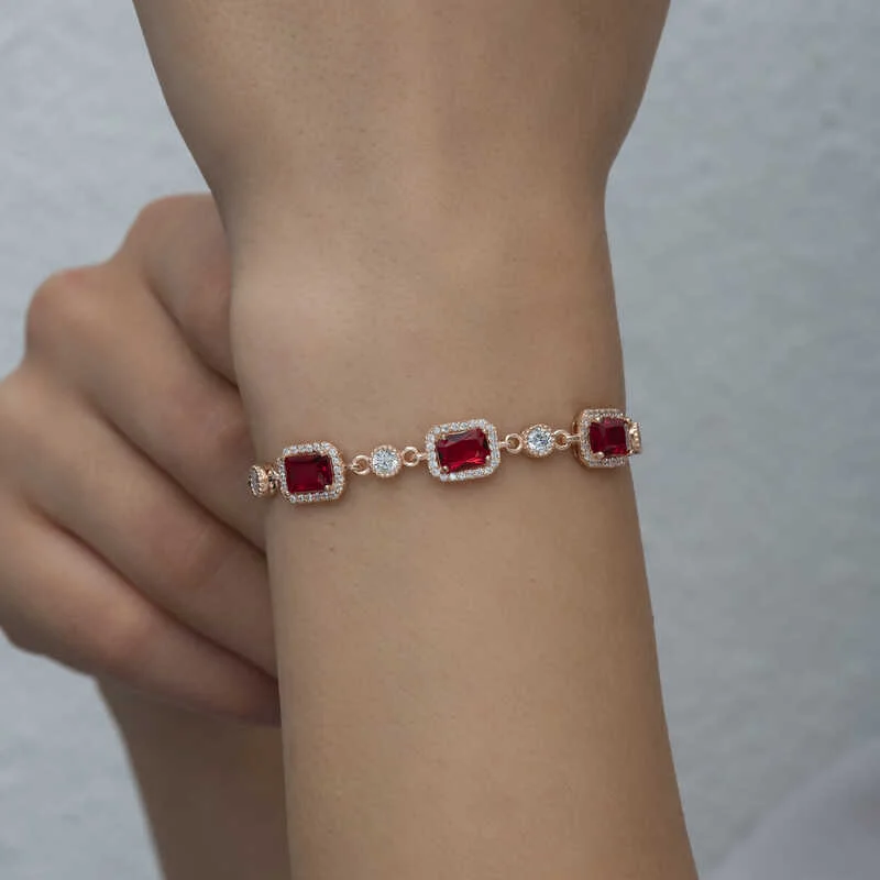 Gümüş Rose Baget Kırmızı Taşlı Kadın Bileklik 4 Gümüş Rose Baget Kırmızı Taşlı Kadın Bileklik