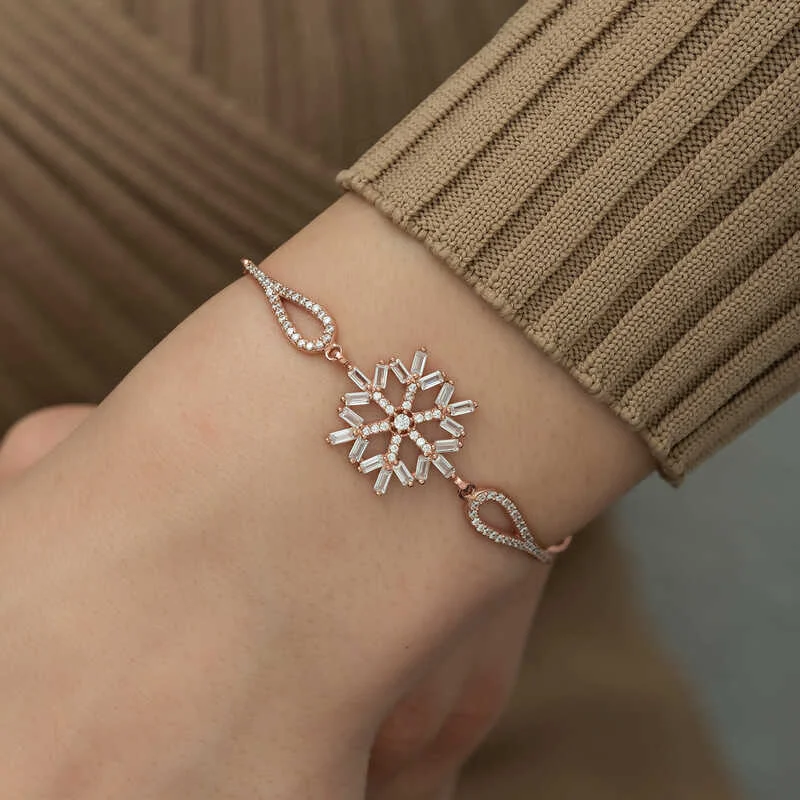 Gümüş Rose Baget Taşlı Kar Tanesi Bileklik 3 Gümüş Rose Baget Taşlı Kar Tanesi Bileklik
