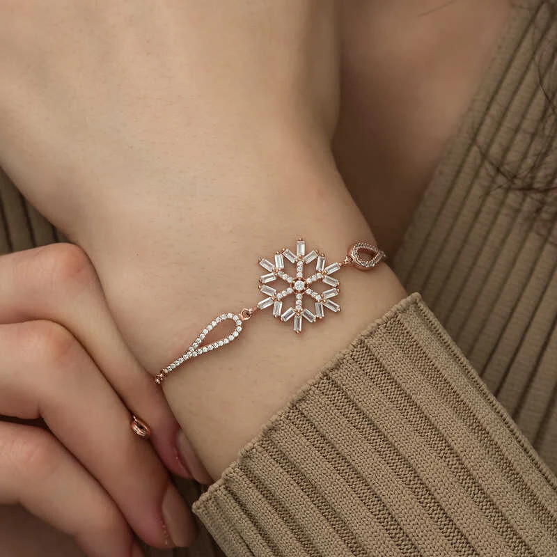 Gümüş Rose Baget Taşlı Kar Tanesi Bileklik 4 Gümüş Rose Baget Taşlı Kar Tanesi Bileklik