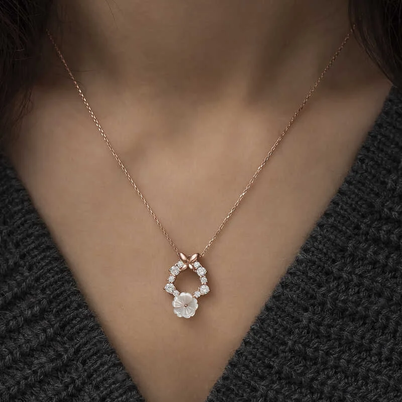 Gümüş Rose Bahar Çiçeği Kolye 2 Gümüş Rose Bahar Çiçeği Kolye