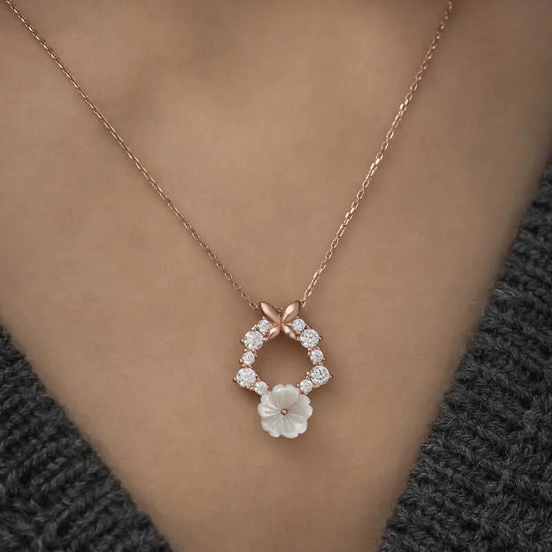 Gümüş Rose Bahar Çiçeği Kolye 3 Gümüş Rose Bahar Çiçeği Kolye