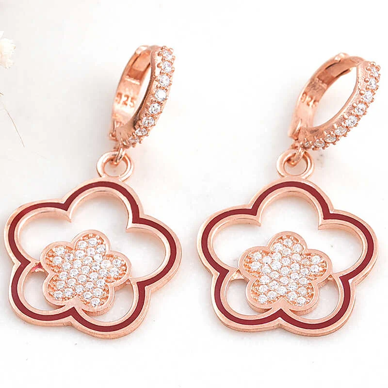 Gümüş Rose Sallantılı Çiçek Desenli Kadın Küpe 1 Gümüş Rose Sallantılı Çiçek Desenli Kadın Küpe