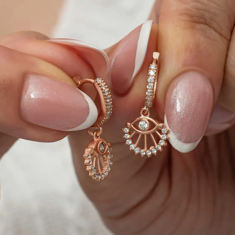 Gümüş Sallantılı Rose Göz Kadın Küpe 1 Gümüş Sallantılı Rose Göz Kadın Küpe