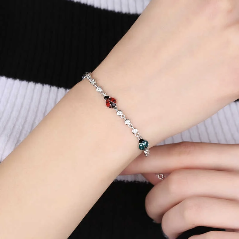 Gümüş Uğur Böceği Bayan Bileklik 2 Gümüş Uğur Böceği Bayan Bileklik