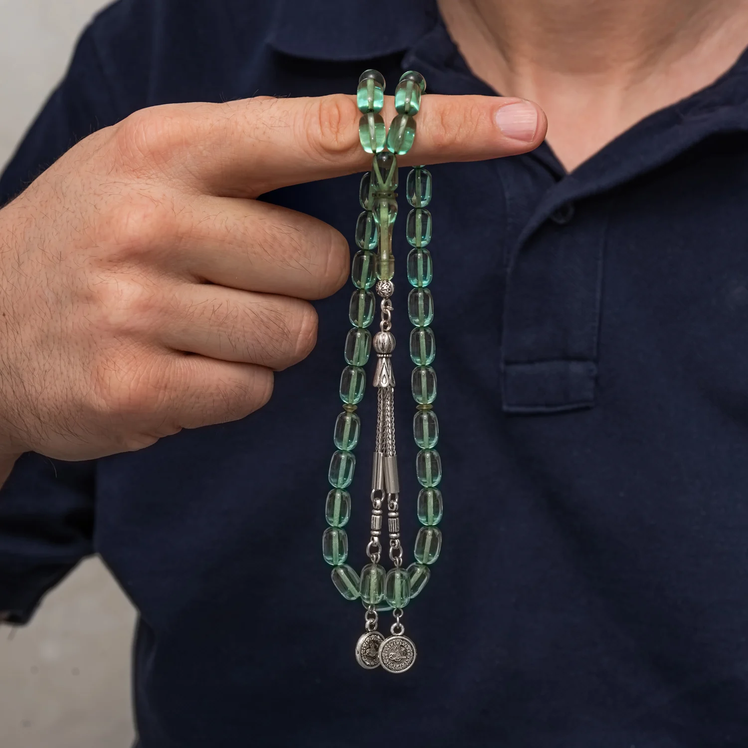 Metal Püsküllü Şeffaf Su Yeşili Sıkma Kehribar Tesbih 3 Metal Püsküllü Şeffaf Su Yeşili Sıkma Kehribar Tesbih