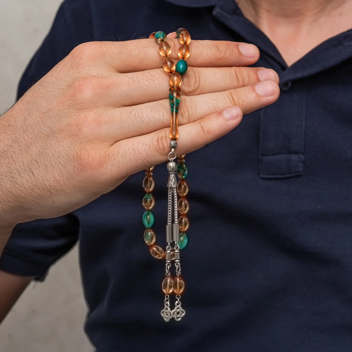 Metal Püsküllü Turkuaz Amber Sıkma Kehribar Tesbih 4 Metal Püsküllü Turkuaz Amber Sıkma Kehribar Tesbih